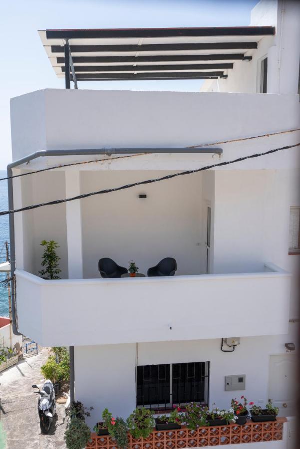 Spacious House With Huge Terrace Facing The Sea Bocacangrejo Exterior photo